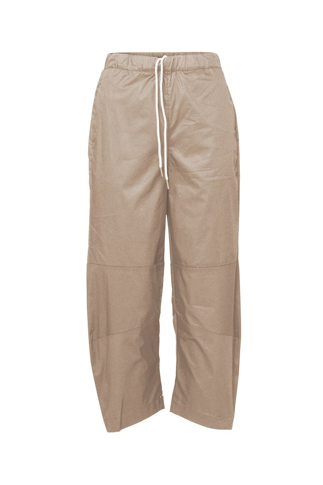 Stretch Techno Barrel Leg Drawstring Waist Pant Ardeche Sand