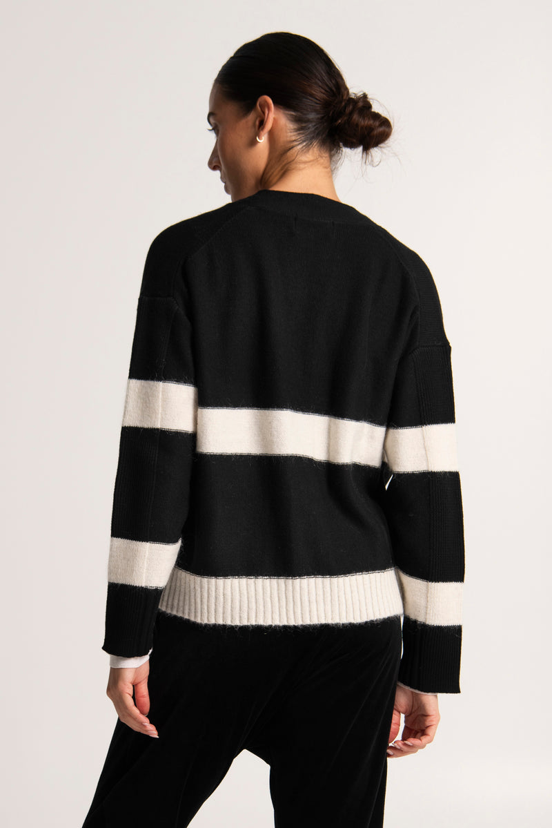 Mohair Wool Blend V.Neck Colour Blocked Cardigan Ecuardor Blk/Chalk