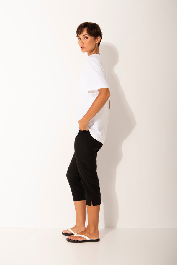 Stretch Techno Slim Leg Pant Capri Black