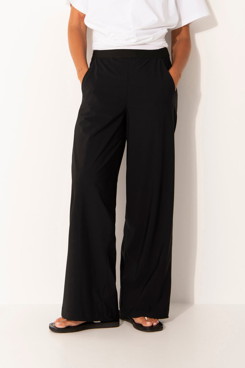 Tech Stretch Elastic Waist Relaxed Fit Wide Leg Long Pant Roatan Black